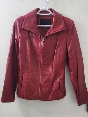 Avanti Women's Deep Red Leather Blazer Jacket